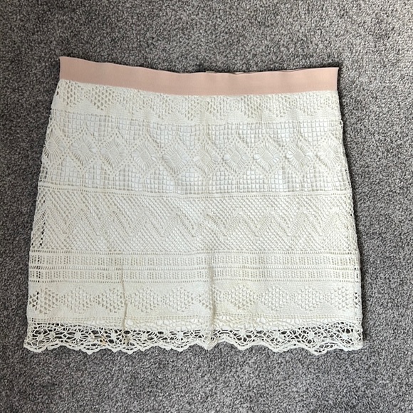 American eagle cream lace skirt - Picture 1 of 4